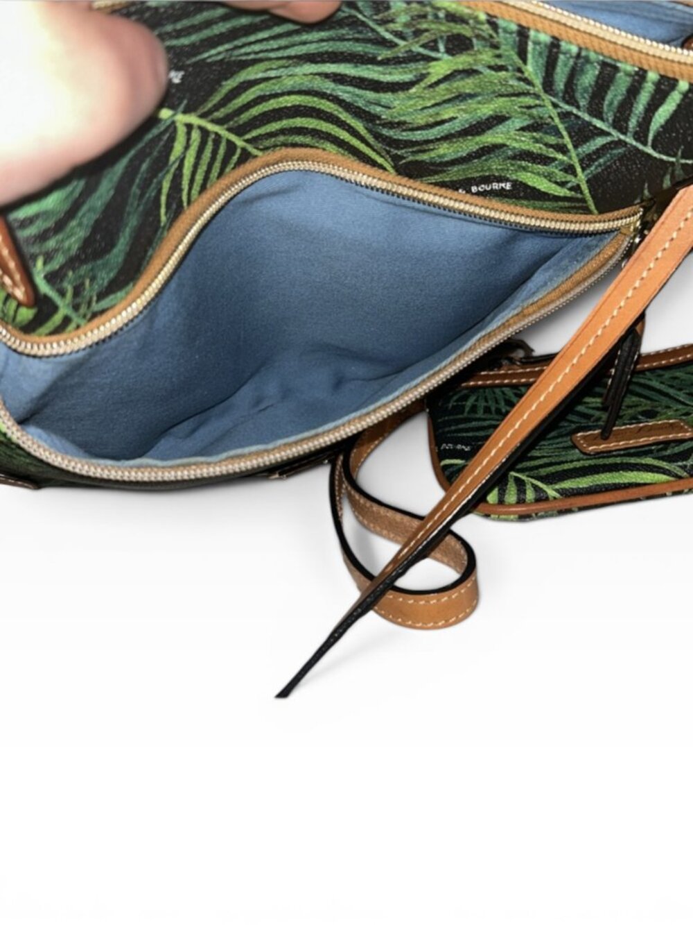 Dooney & Bourke Palm Leaf Crossbody Bag + Matching Wristlet Tropical EUC - Picture 9 of 15